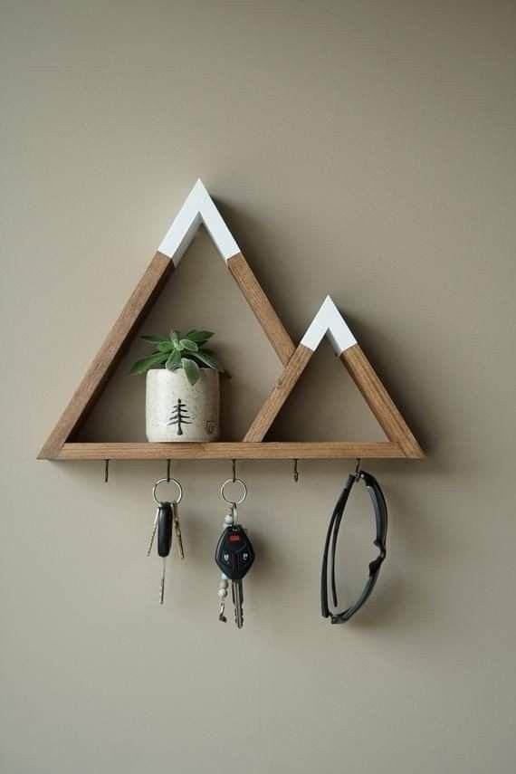 Triangle wall shelve